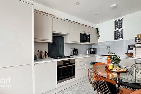 Secret Bunker, Shrubland Road... 3 bed terraced house for sale