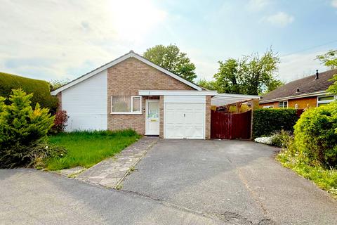 Ettington Close, Wellesbourne... 3 bed bungalow for sale