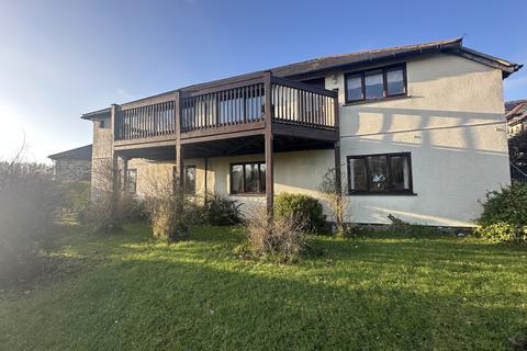 Wood Drive, Saltash, PL12 5 bed detached house for sale