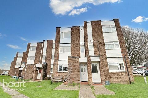 Waveney Drive, Chelmsford 2 bed maisonette for sale