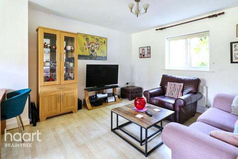 Porters Field, Braintree 2 bed apartment for sale