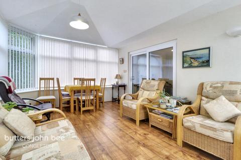 Greenway, Congleton 2 bed bungalow for sale