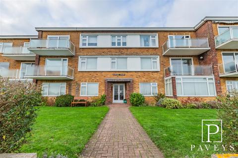 Marine Court The Esplanade... 2 bed flat for sale