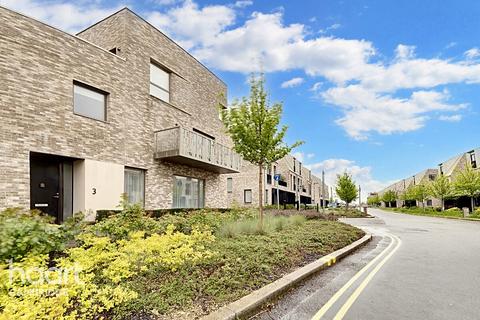 Milne Avenue, Cambridge 2 bed apartment for sale