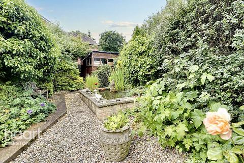 Cantelupe Road, Ilkeston 4 bed detached bungalow for sale