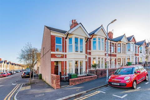Summerfield Avenue, Cardiff CF14 3 bed end of terrace house for sale