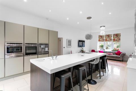 Eckroyd Close, Lancashire BB9 4 bed detached house for sale