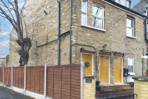 Hartley Road, Bushwood E11 1 bed flat for sale