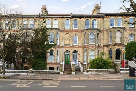 Goldstone Villas, Hove 2 bed flat for sale