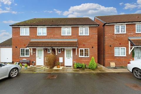Codling Road, Evesham, WR11 3 bed semi