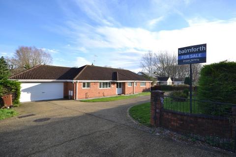 Withersfield Road, Haverhill CB9 4 bed detached bungalow for sale