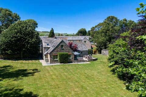 Coach House, Nr Padstow, PL27 4 bed detached house for sale