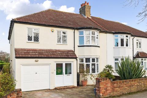 5 bedroom semi-detached house for sale