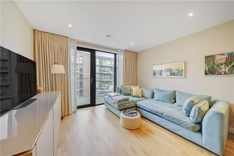 Hawthorne Crescent, London 2 bed apartment for sale