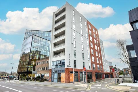 20 Junction Court, Watford 1 bed apartment for sale