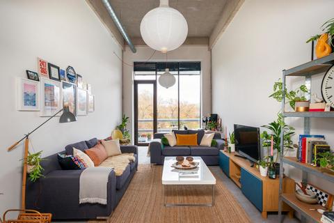 Lakeshore Drive, Hartcliffe 2 bed flat for sale