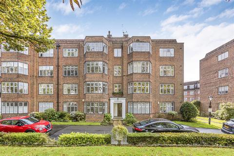 Portsmouth Road, London 2 bed flat for sale