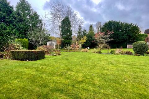 Detillens Lane, Oxted RH8 5 bed detached house for sale