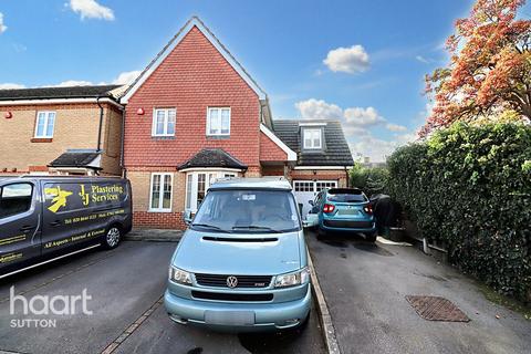 Farrier Place, Sutton 4 bed detached house for sale