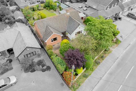 Maltings Green Road, Colchester, CO2 2 bed detached bungalow for sale