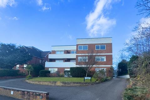 8 Lancaster Road, Southport PR8 2 bed flat for sale