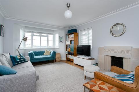 Streatham High Road, London SW16 3 bed apartment for sale