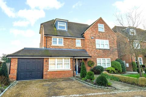 Dorneywood Close, Burnham, SL1 5 bed detached house for sale