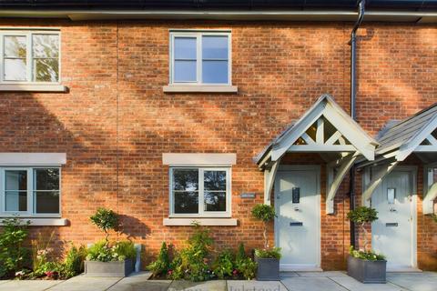 Blakemere Lane, Frodsham WA6 2 bed terraced house for sale