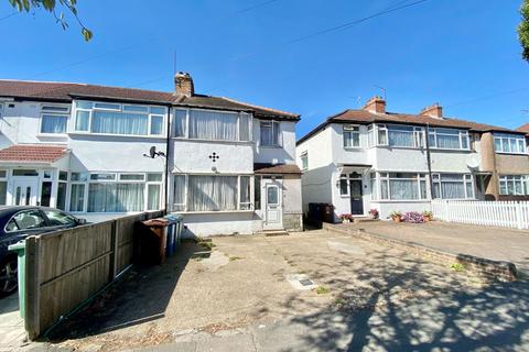 Constable Gardens, Edgware HA8 3 bed end of terrace house for sale