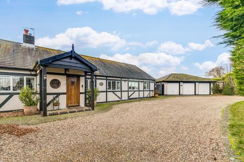 The Bungalow, Baileys Close Farm... 2 bed bungalow for sale