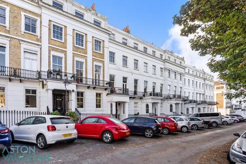 Sussex Square, Brighton BN2 3 bed apartment for sale