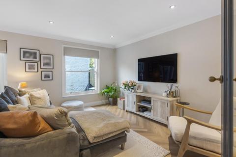 Mustow Place, London, SW6 3 bed terraced house for sale