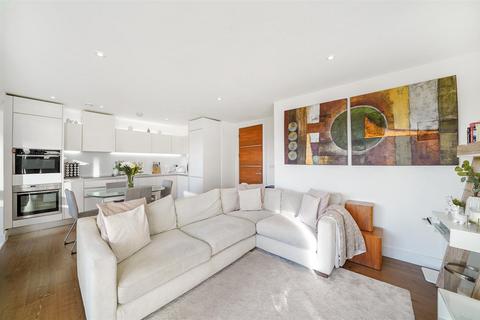 Merlin Court, London SE3 2 bed apartment for sale