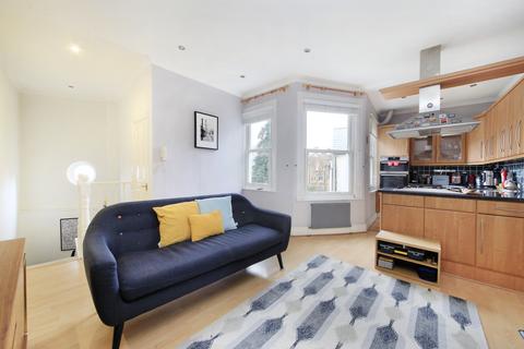 Bedford Road, Clapham, London 3 bed flat for sale