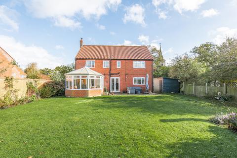 Bawdeswell 4 bed detached house for sale