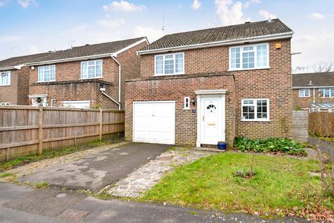 Brewers Close, Farnborough GU14 4 bed detached house for sale