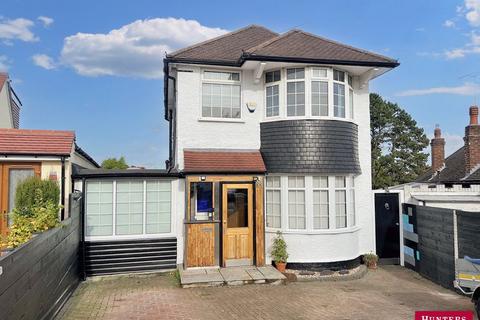 Haslemere Avenue, Barnet 3 bed detached house for sale