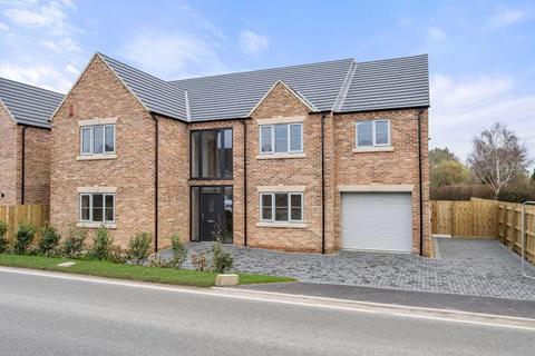 Gull Road, Guyhirn, Wisbech, Cambs... 4 bed detached house for sale