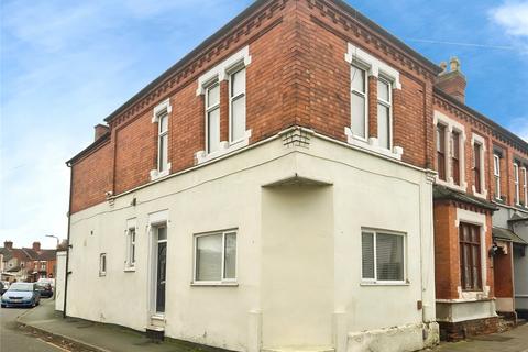 Russell Street, Leicestershire LE11 4 bed end of terrace house for sale