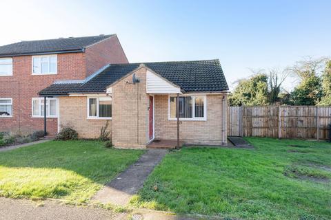 2 bedroom semi-detached bungalow for sale