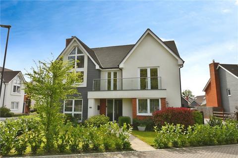 Oxlease Meadows, Romsey, Hampshire 5 bed detached house for sale