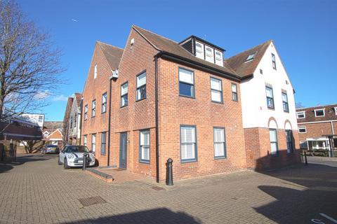 Chapel Street, Billericay CM12 2 bed apartment for sale