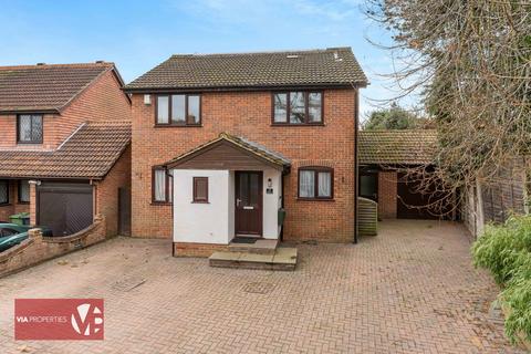 Badgers Croft, Broxbourne EN10 5 bed house for sale