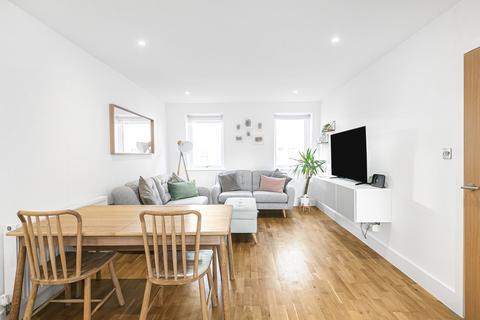 Tower Bridge Road, London, SE1 2 bed apartment for sale