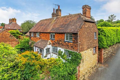 High Street, Limpsfield Village 3 bed detached house for sale