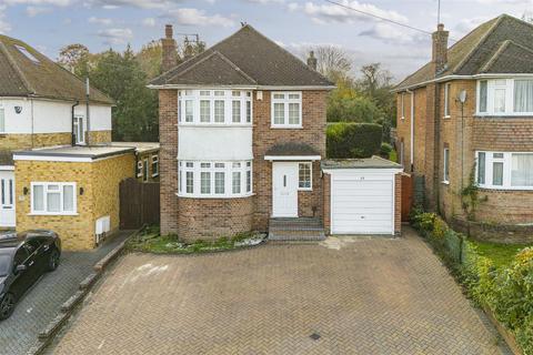 Shelley Road, High Wycombe HP11 3 bed detached house for sale