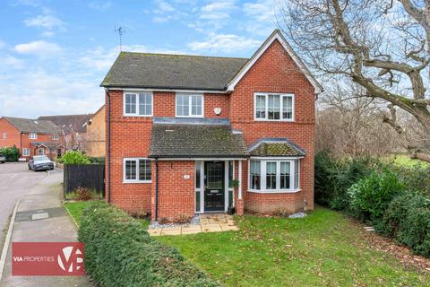 Harmonds Wood Close, Broxbourne EN10 4 bed house for sale