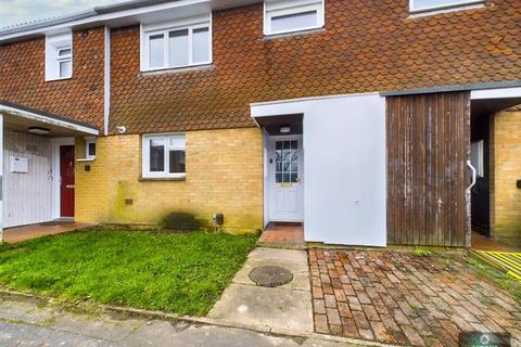 Cuckfield Close, Crawley RH11 3 bed terraced house for sale