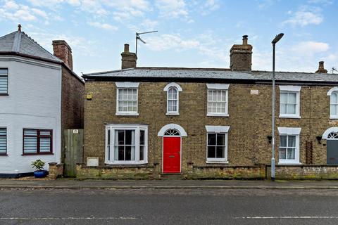 Station Street, Chatteris, PE16 3 bed semi