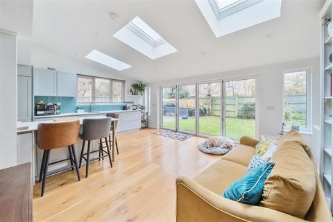 Tiverton 4 bed detached house for sale